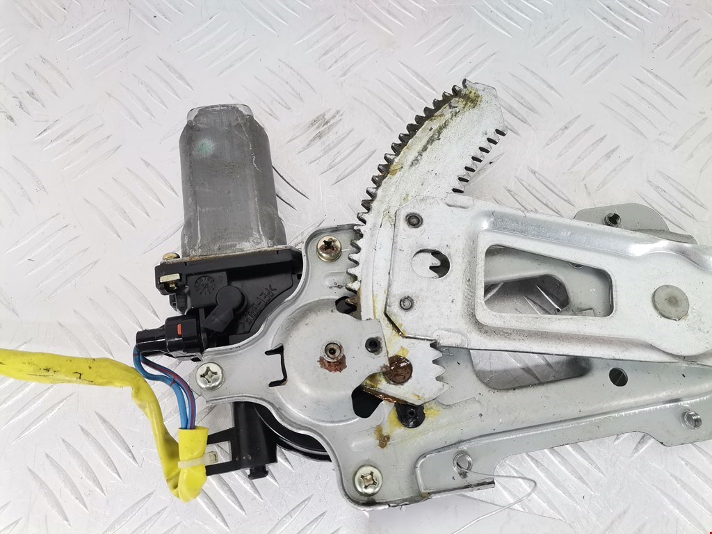 Стеклоподъемник задний левый SUBARU Legacy 1998-2004