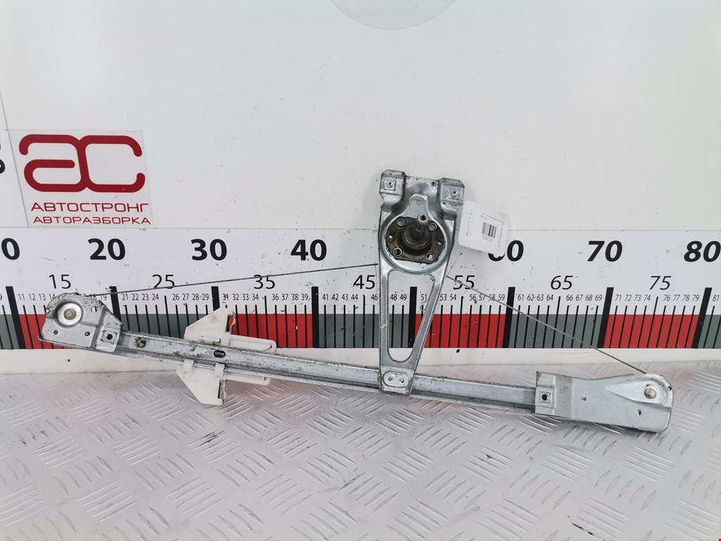 Стеклоподъемник задний правый VOLKSWAGEN Polo III 1994-2001