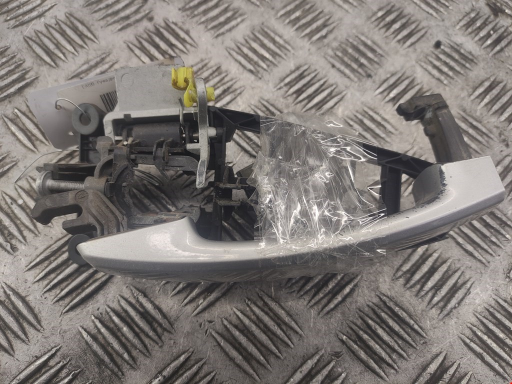 Ручка двери передней наружная левая OPEL Astra H/Family 2004-2015