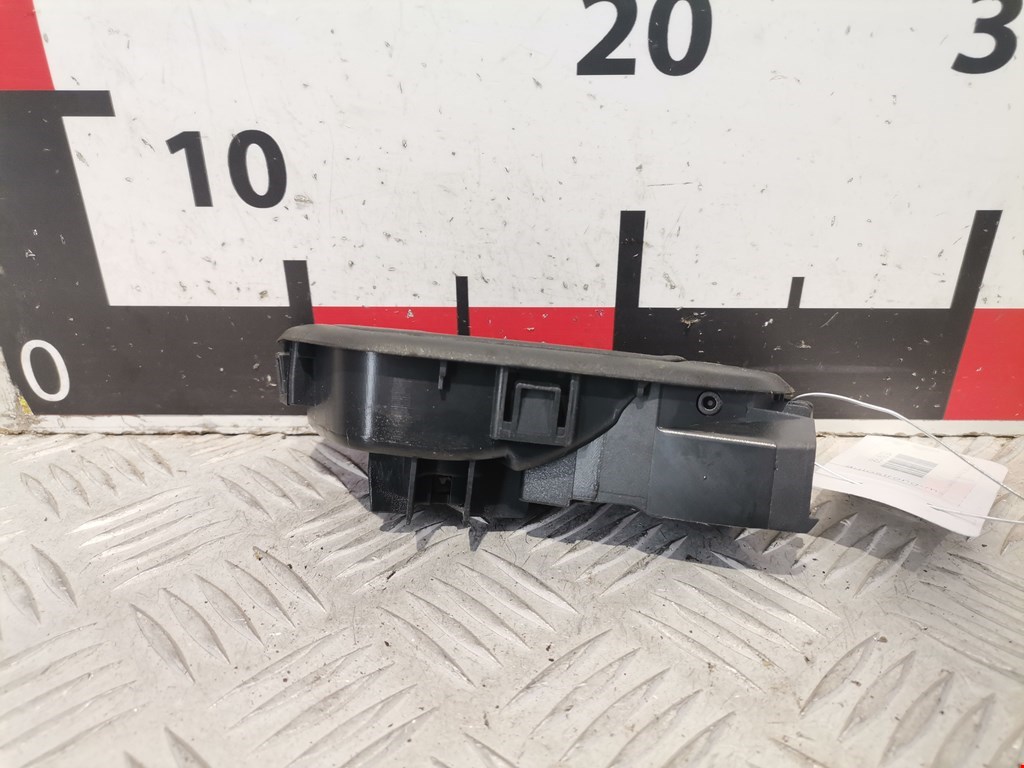 Ручка дверная задняя внутренняя правая FORD Fiesta 2008-2012