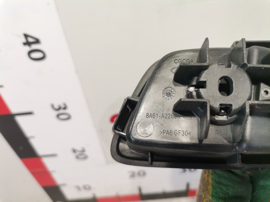 Ручка дверная задняя внутренняя правая FORD Fiesta 2008-2012