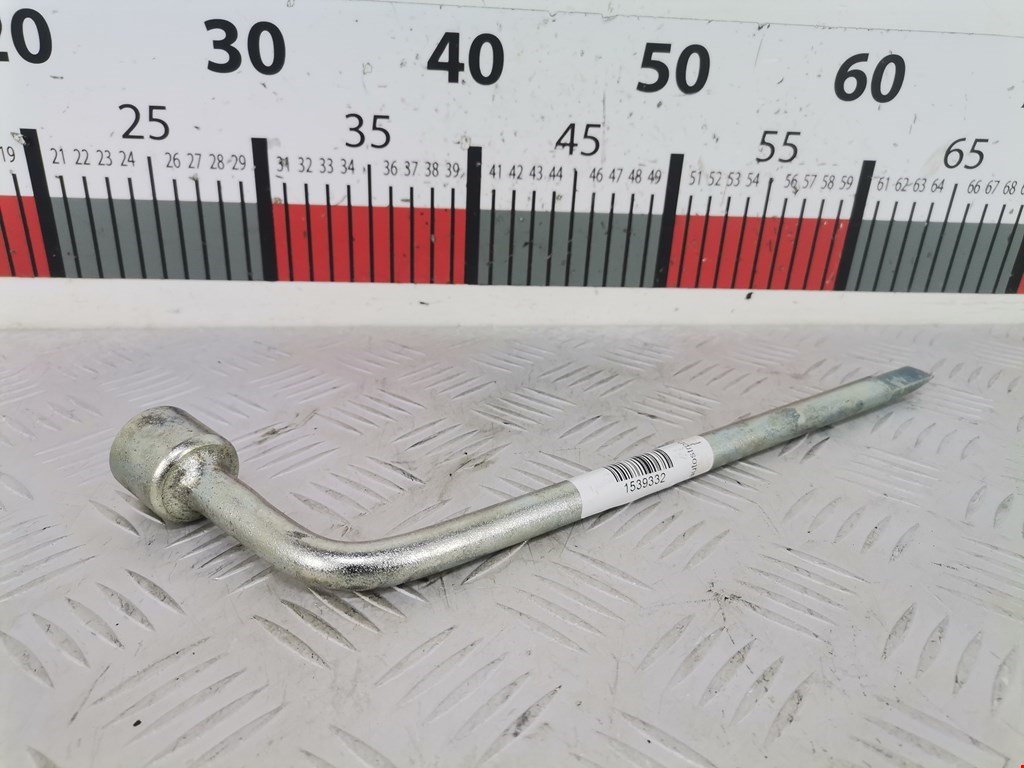 Ключ балонный TOYOTA RAV 4 XA20 2000-2005