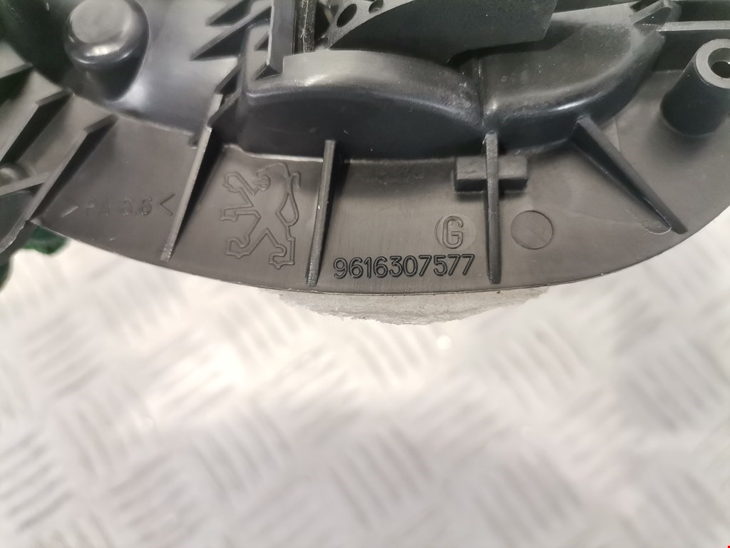 Ручка дверная передняя внутренняя левая PEUGEOT 406 1995-1999