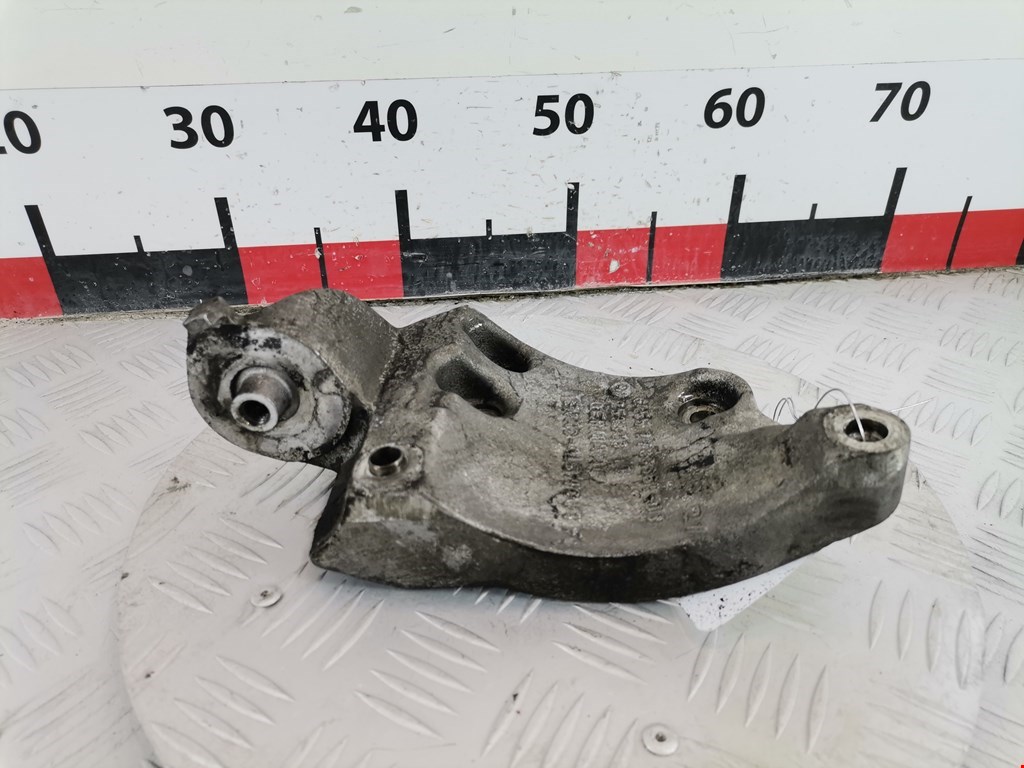 Кронштейн кондиционера BMW 7er 7 серия E65/E66 2001-2008