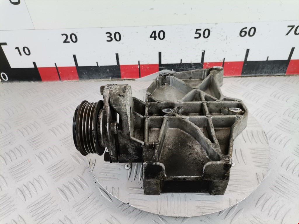 Кронштейн кондиционера AUDI A4 B5 1995-2001