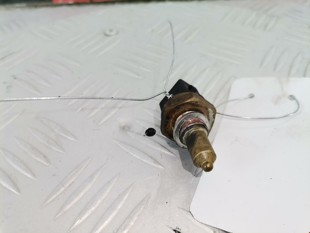 Датчик температуры (охлаждающей жидкости) BMW 3er E46 1998-2006