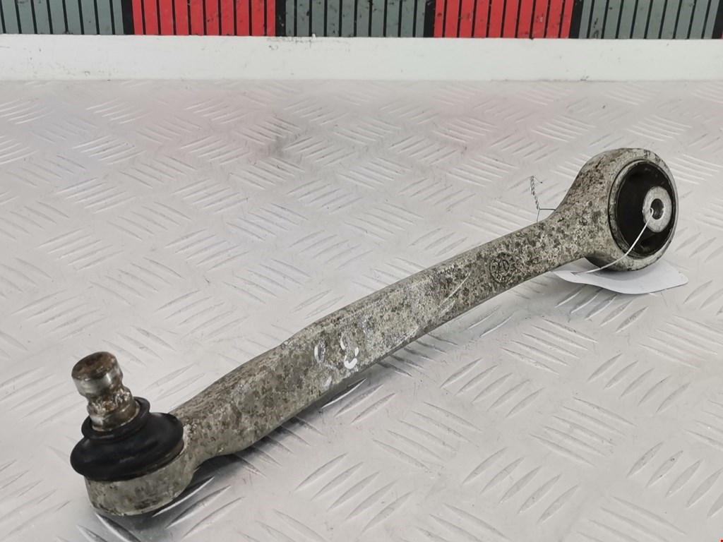 Рычаг передний правый AUDI A4 B6 2001-2005