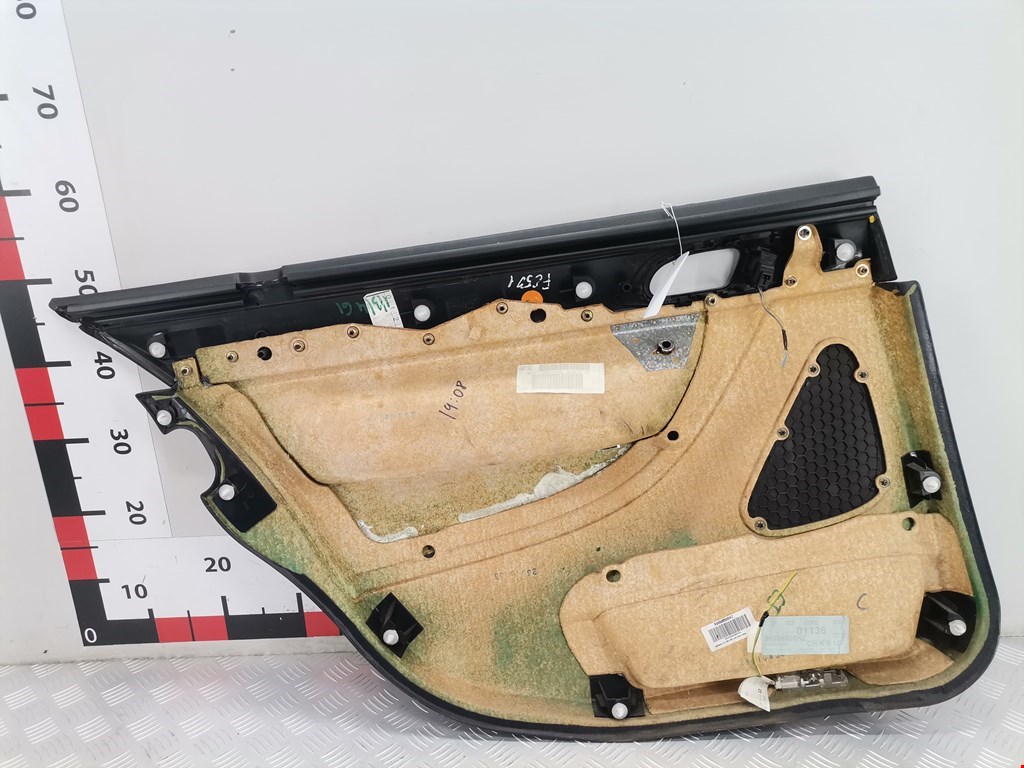 Обшивка двери задняя правая PEUGEOT 607 2000-2010