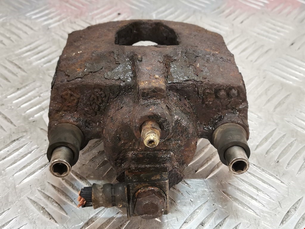 Суппорт задний левый CHRYSLER Voyager III GS 1995-2000