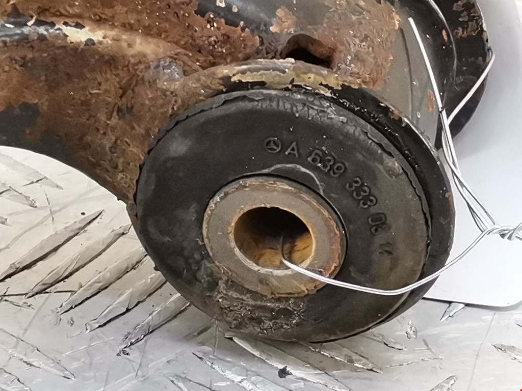 Рычаг передний правый MERCEDES-BENZ Vito W639 2003-2014