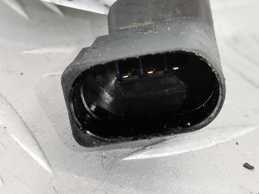 Датчик положения коленвала AUDI A3 8P 2003-2013