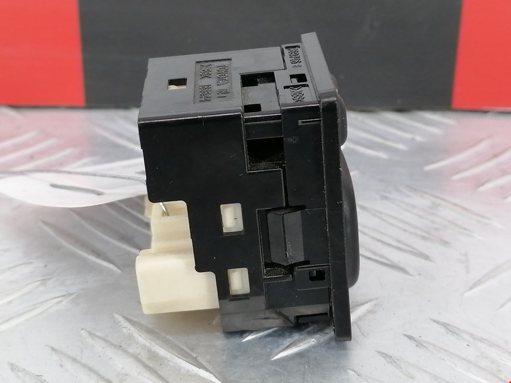 Блок управления зеркалами TOYOTA RAV 4 XA20 2000-2005