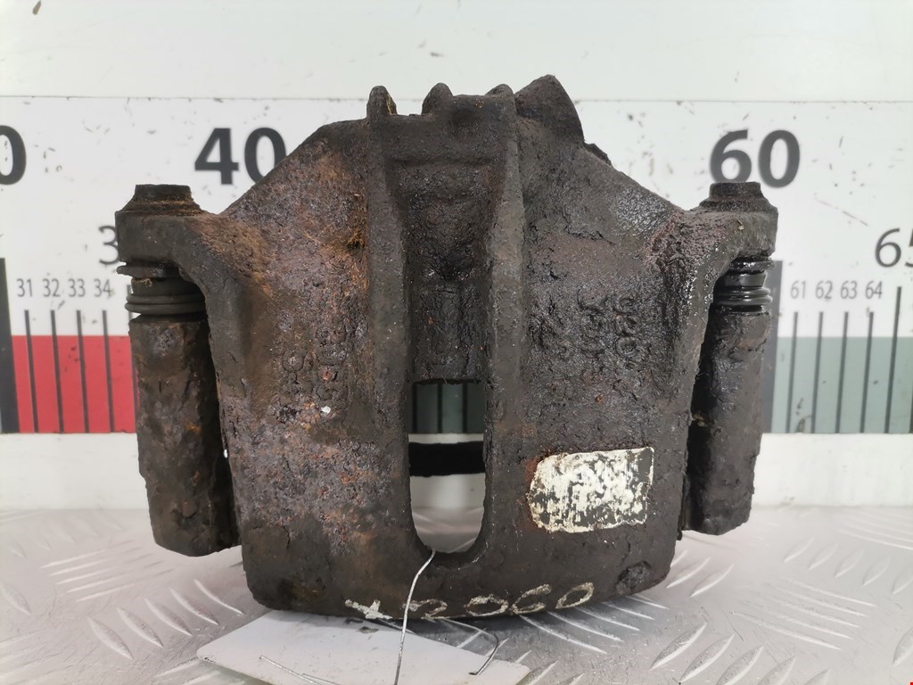 Суппорт передний левый CITROEN Berlingo 1996-2012