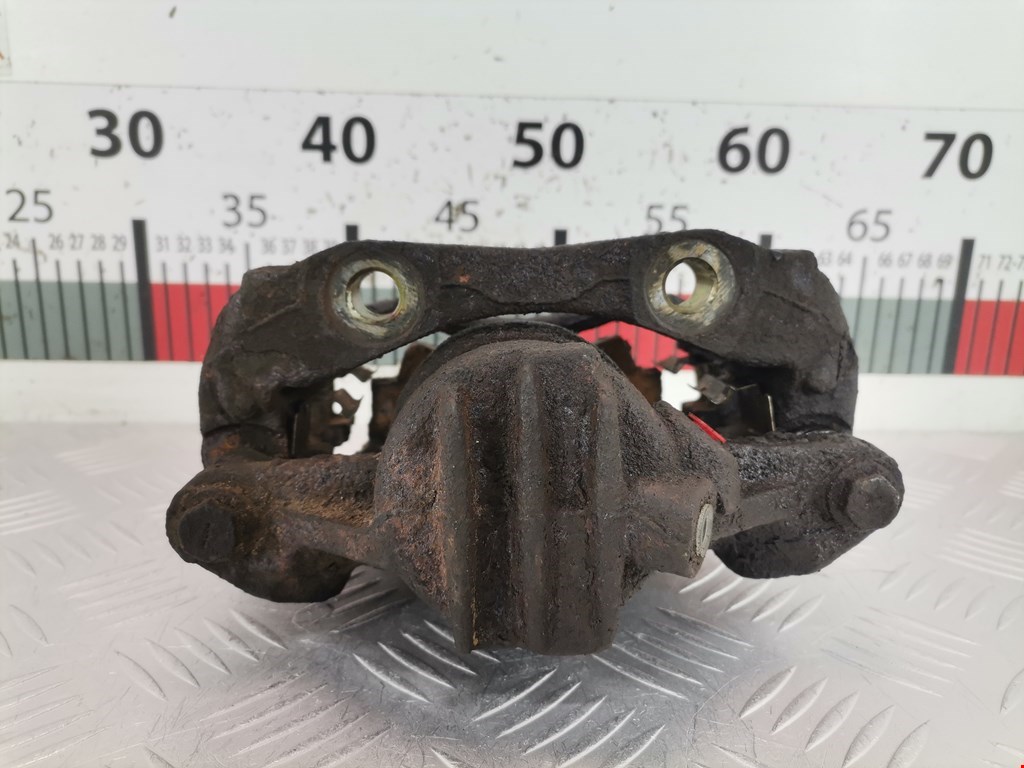 Суппорт передний левый CITROEN Berlingo 1996-2012