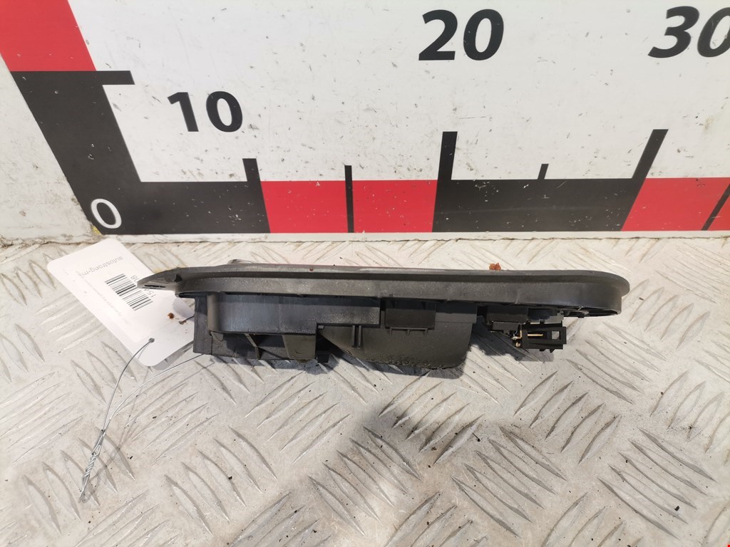 Ручка дверная задняя внутренняя правая VOLKSWAGEN Sharan 1995-2010