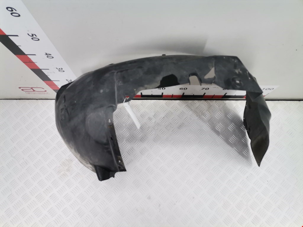 Локер (подкрылок) передний правый AUDI A6 C5 1997-2004