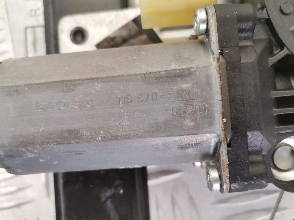 Стеклоподъемник задний правый VOLVO V70 II 2000-2007