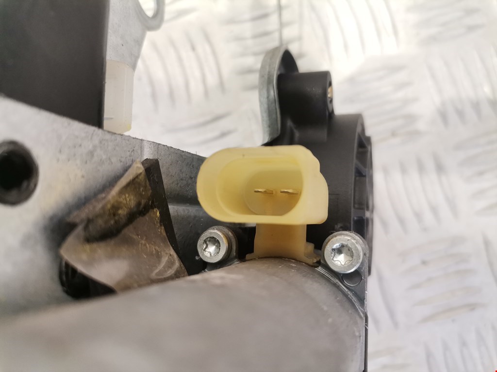 Стеклоподъемник задний правый VOLVO V70 II 2000-2007