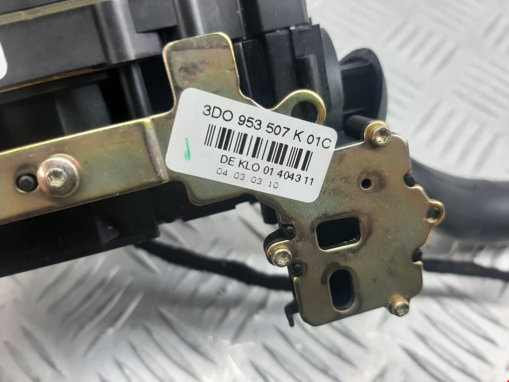 Переключатель стеклоочистителя VOLKSWAGEN Phaeton 2002-2016