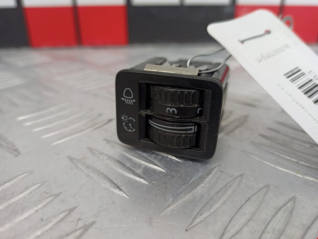 Кнопка корректора фар VOLKSWAGEN Passat B6 2005-2011