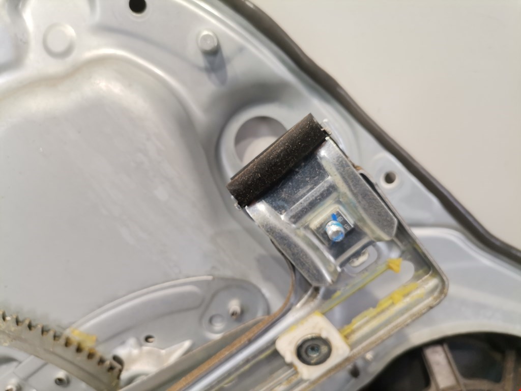 Стеклоподъемник задний правый FORD Focus II 2005-2011