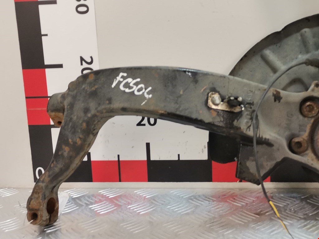 Ступица передняя левая VOLKSWAGEN Phaeton 2002-2016