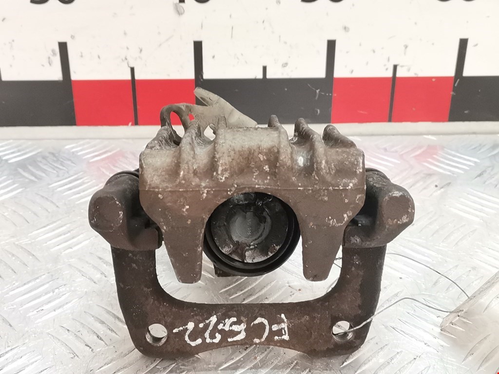 Суппорт задний правый AUDI A3 8P 2003-2013