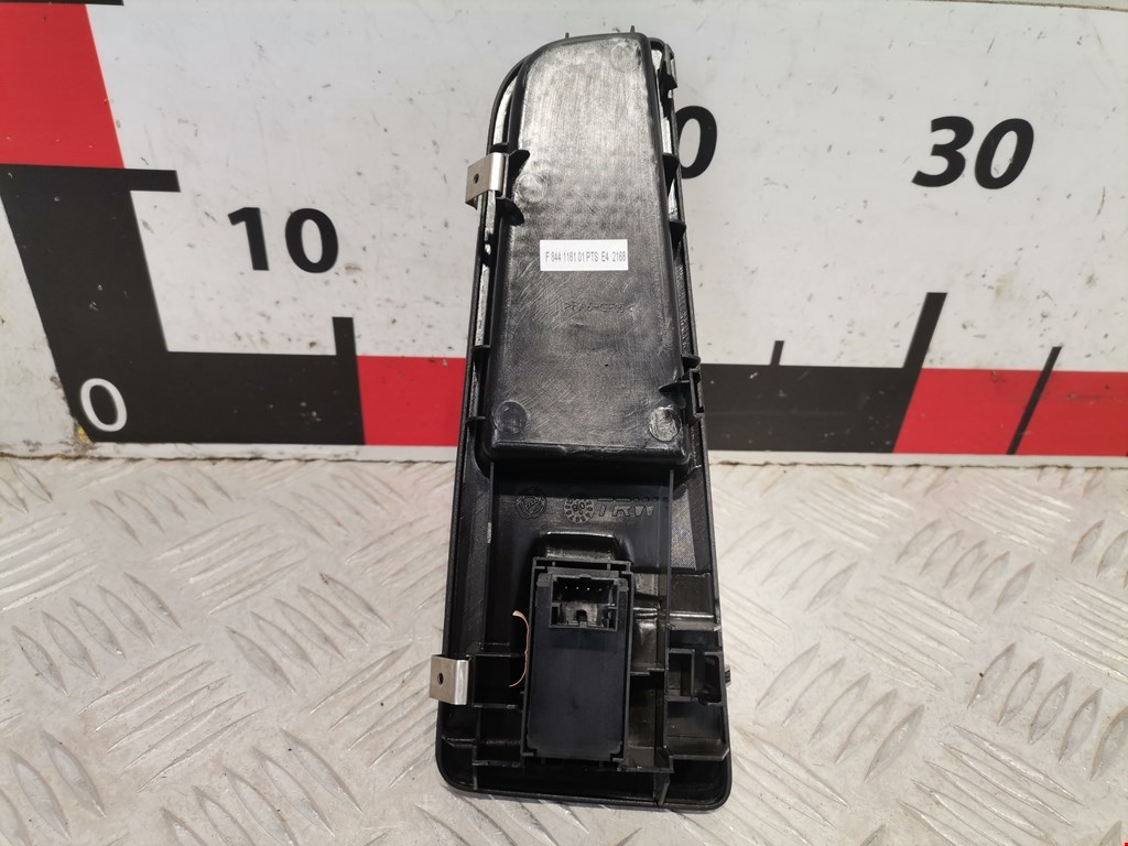 Кнопка стеклоподъемника LANCIA Delta III (844) 2008-2014