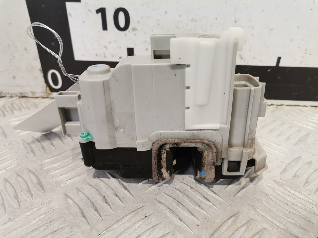 Замок двери передней правой LANCIA Delta III (844) 2008-2014