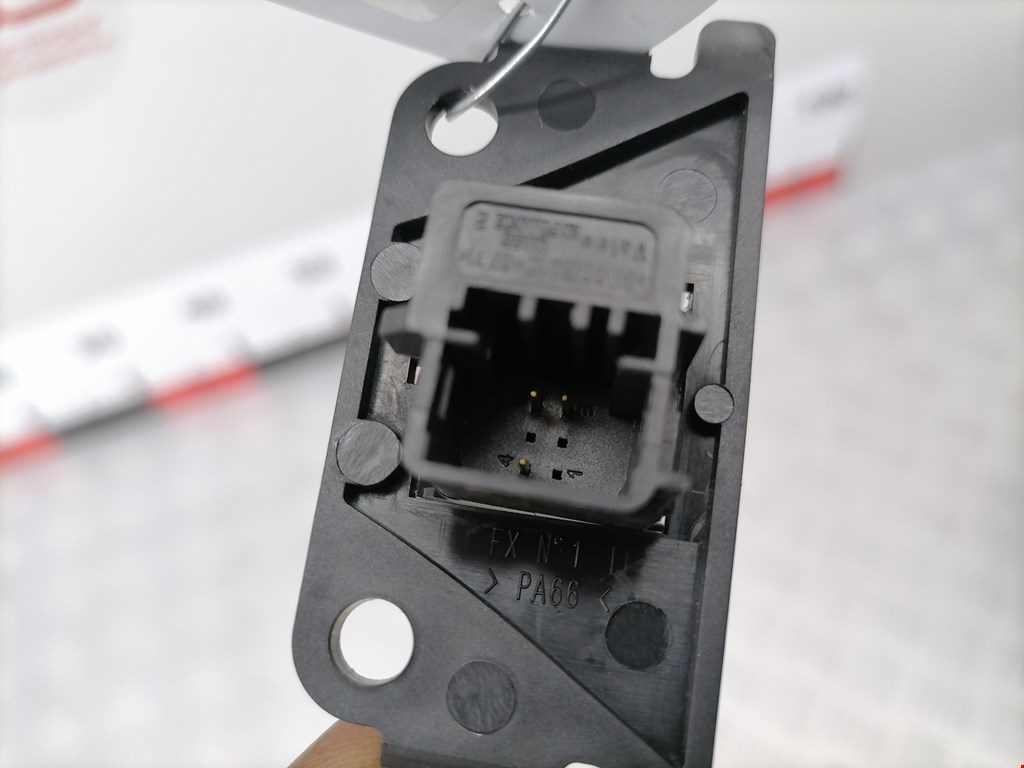 Кнопка аварийной сигнализации (аварийки) PEUGEOT 307 2001-2008