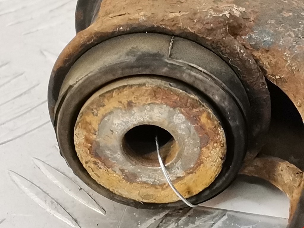 Рычаг передний правый FORD Focus I 1998-2005