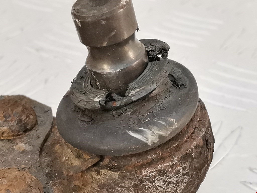 Рычаг передний правый FORD Focus I 1998-2005