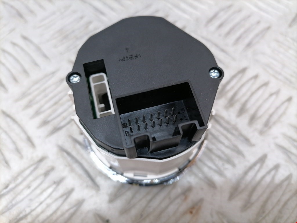 Кнопка включения полного привода VOLKSWAGEN Touareg 2002-2010