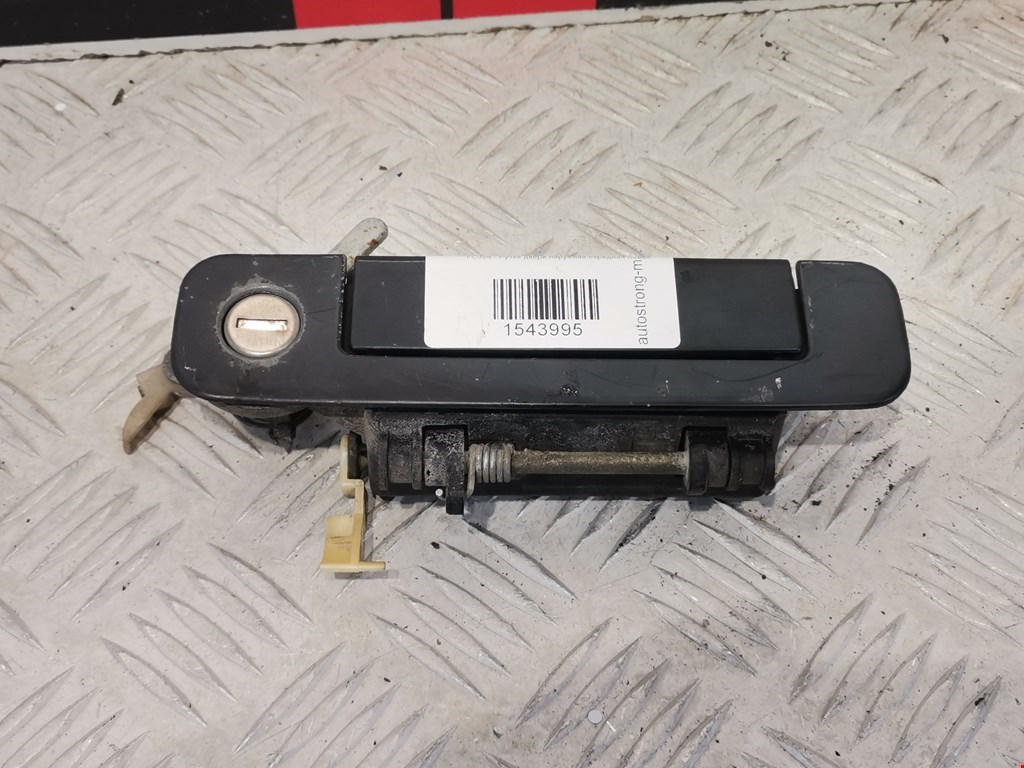 Ручка двери передней наружная левая AUDI 80 B3 1986-1991