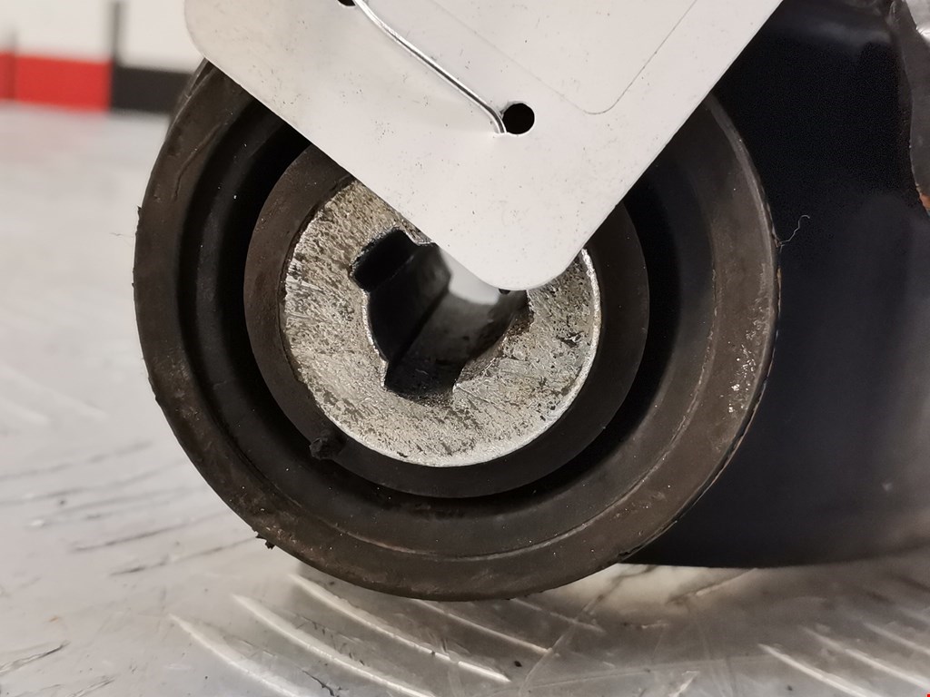 Рычаг передний правый RENAULT Kangoo 1997-2008