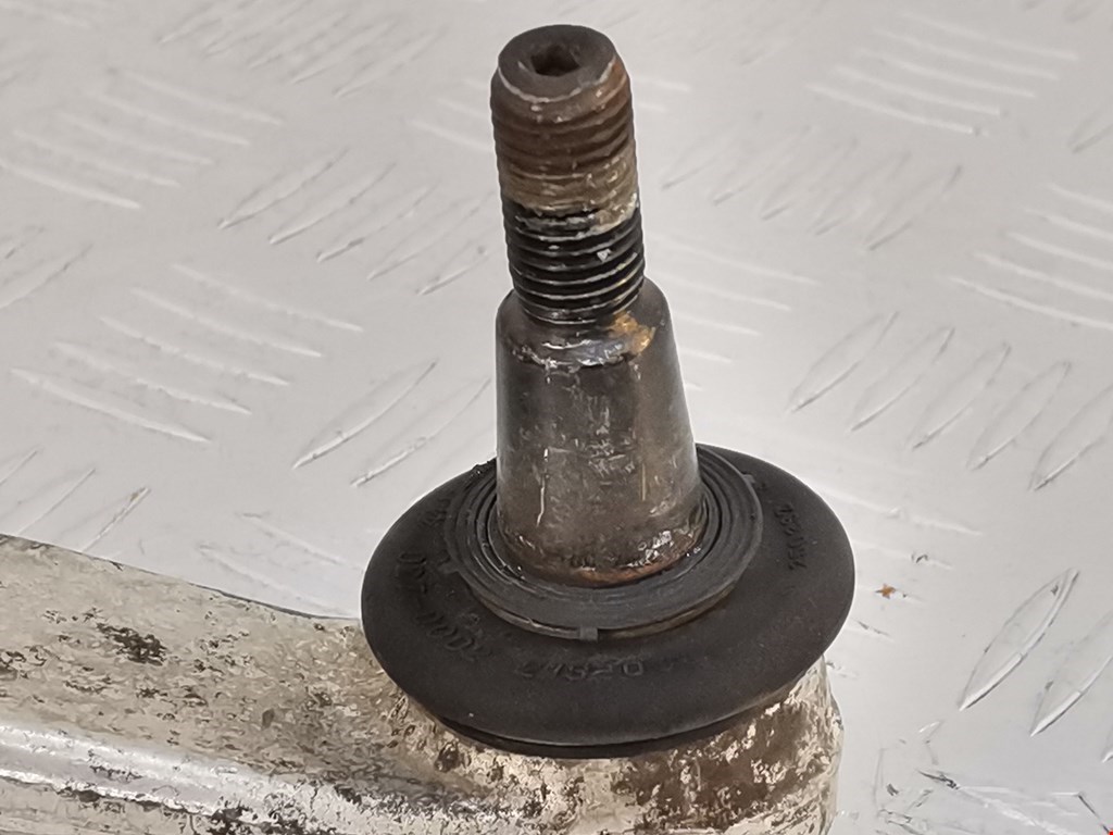 Рычаг передний левый AUDI A4 B5 1995-2001