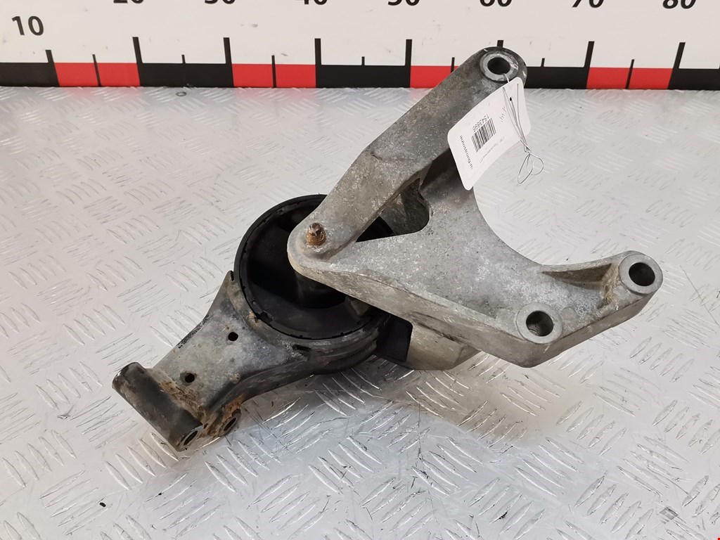 Подушка (опора) крепления КПП Opel Vectra C (2002-2008)