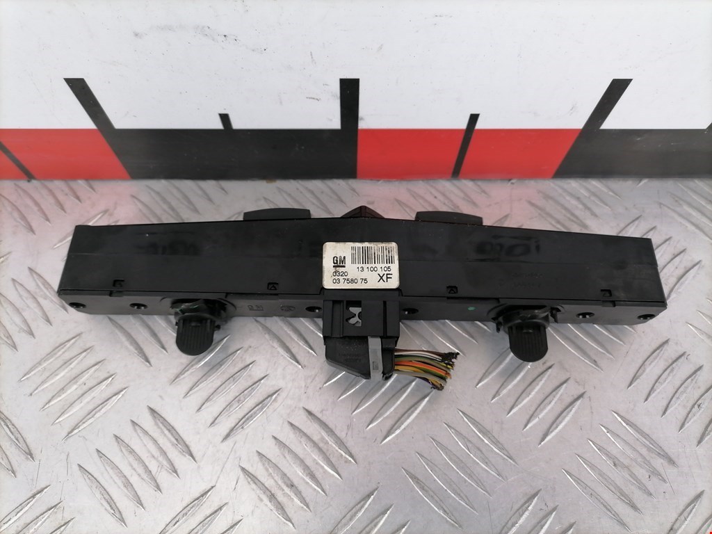 Кнопка аварийной сигнализации (аварийки) OPEL Astra H/Family 2004-2015