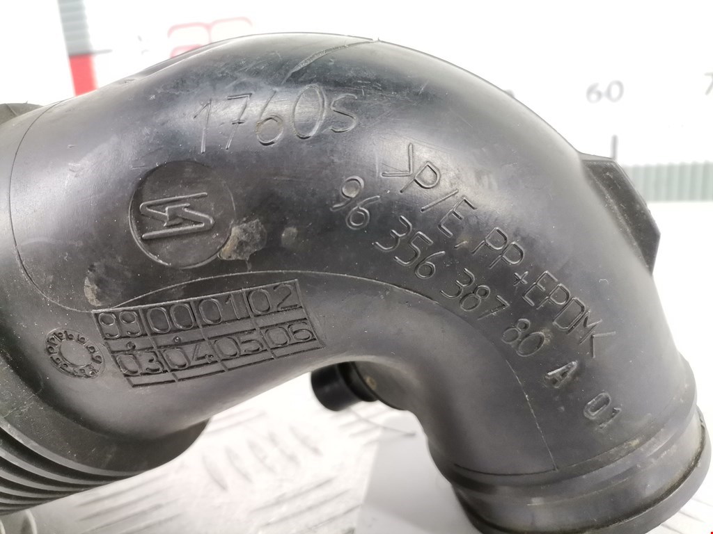 Патрубок воздушного фильтра CITROEN Xsara 1997-2000