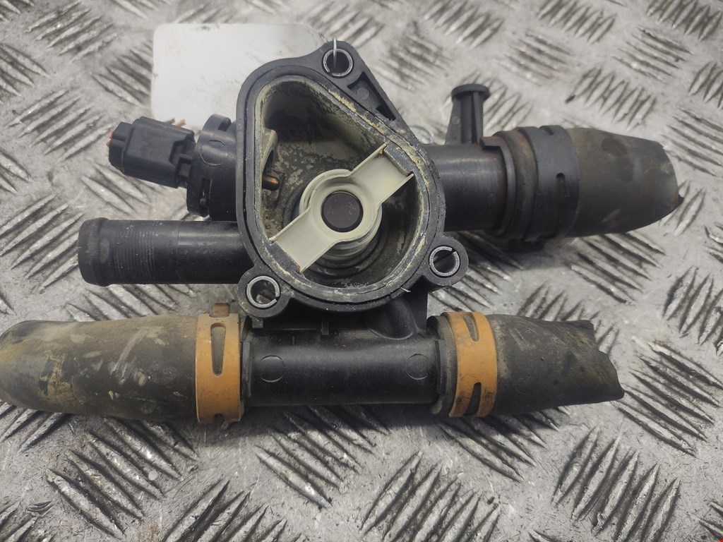 Корпус термостата RENAULT Scenic II 2003-2010