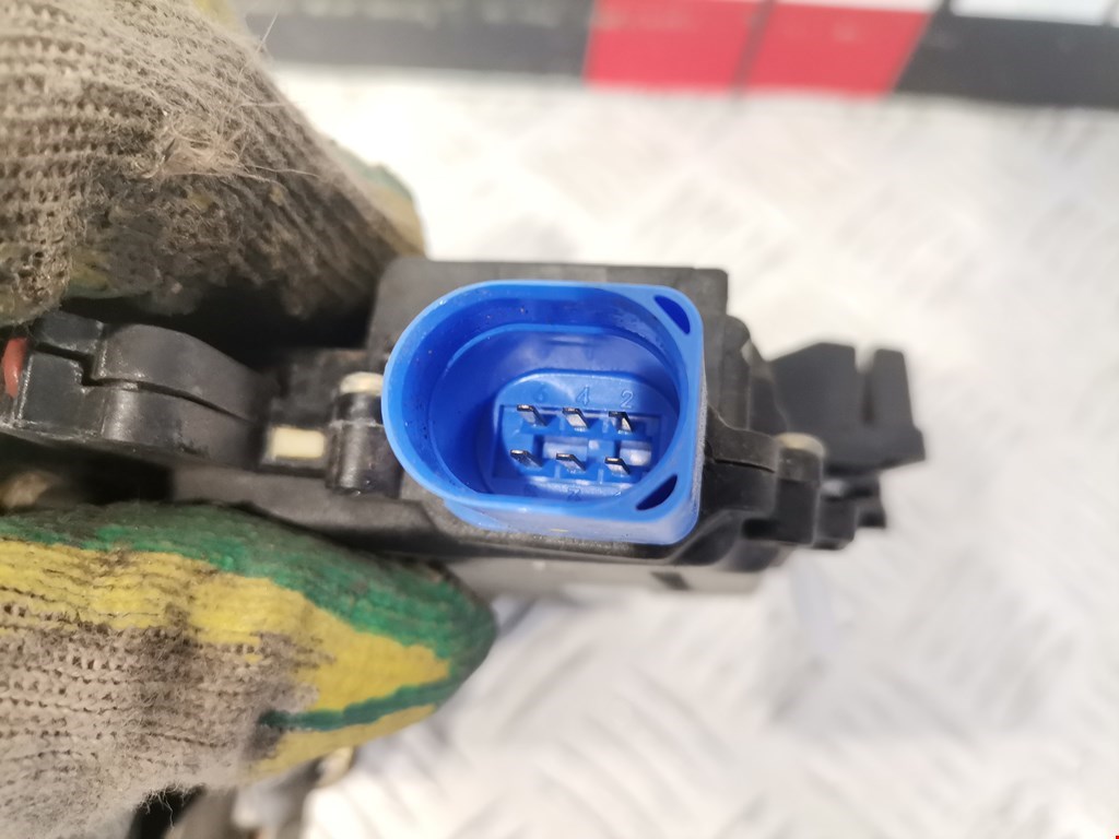 Замок двери задней левой SKODA Fabia MK1 1999-2006