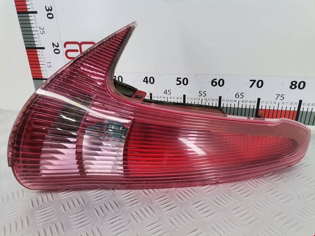 Фонарь задний левый PEUGEOT 206 1998-2012