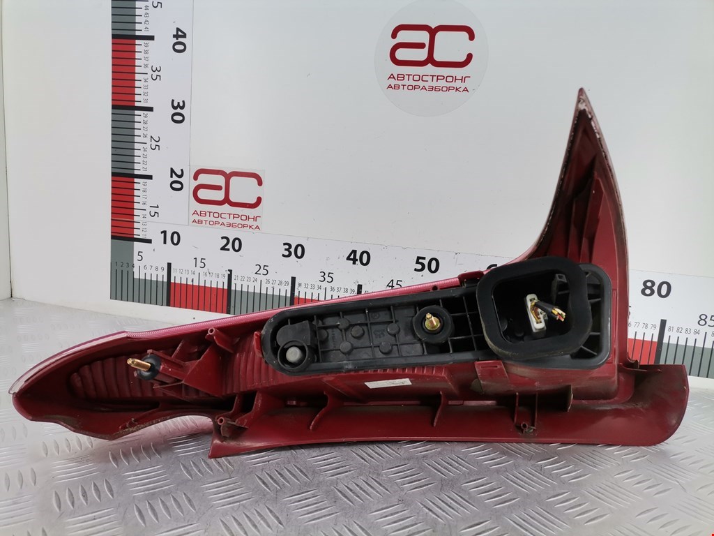 Фонарь задний левый PEUGEOT 206 1998-2012