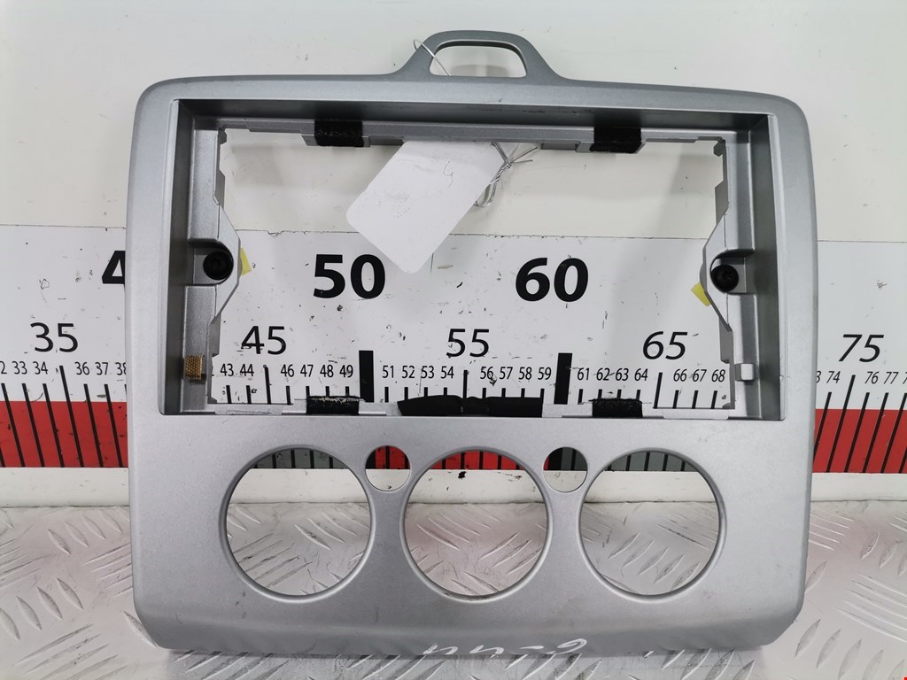 Рамка магнитолы FORD Focus II 2005-2011