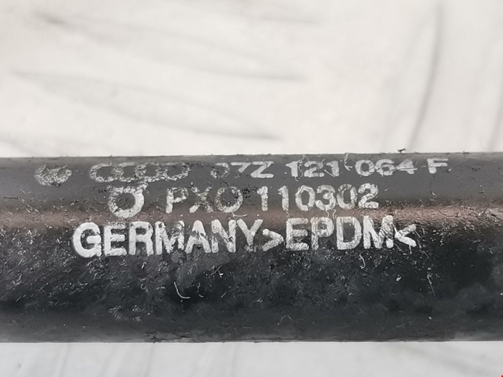 Патрубок VOLKSWAGEN Phaeton 2002-2016