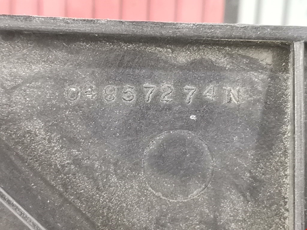 Кронштейн заднего бампера левый правый CHRYSLER Voyager IV RG 2001-2007