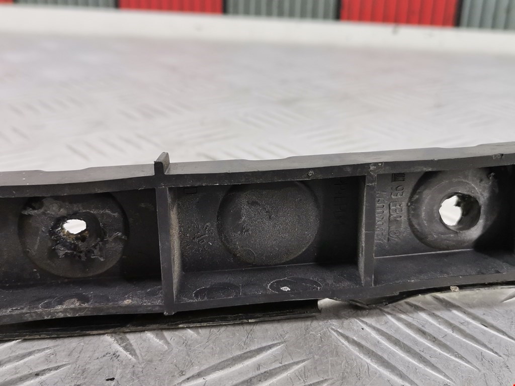 Кронштейн заднего бампера левый правый OPEL Meriva A 2003-2010