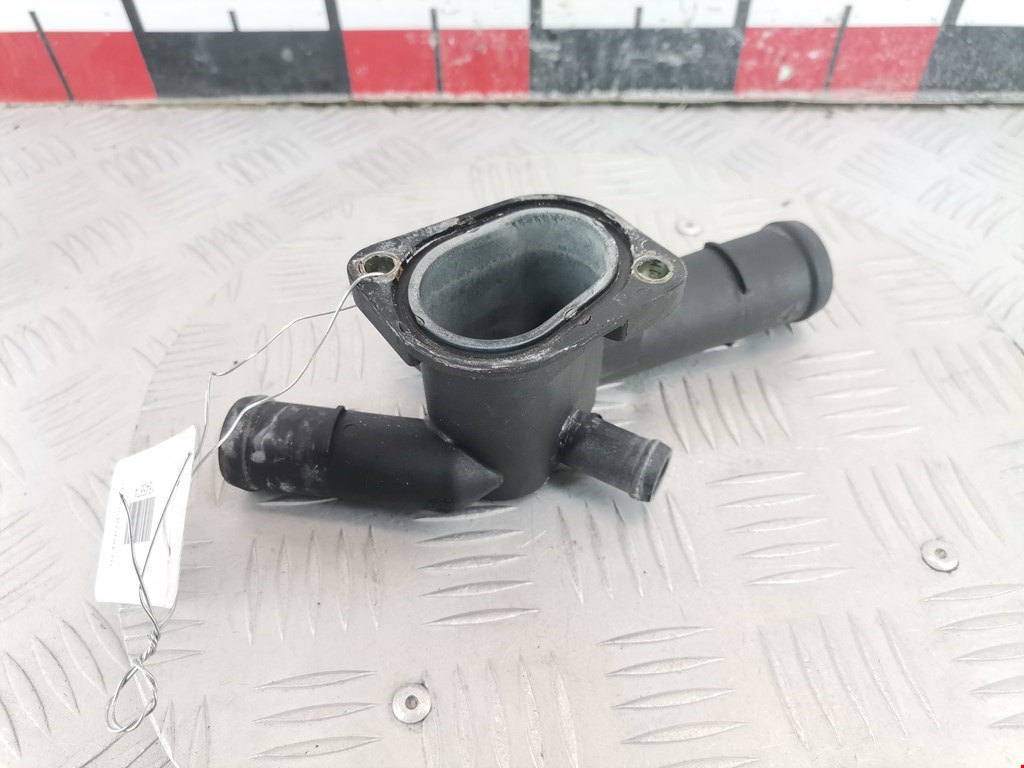 Тройник системы охлаждения VOLKSWAGEN Golf IV 1997-2003