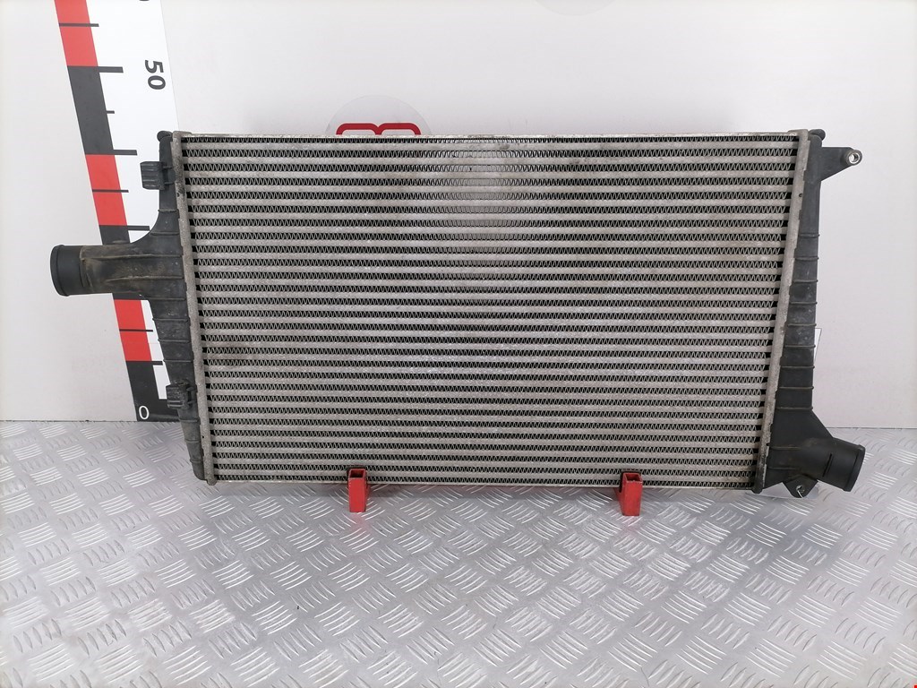 Интеркулер (радиатор интеркулера) AUDI A6 C5 1997-2004