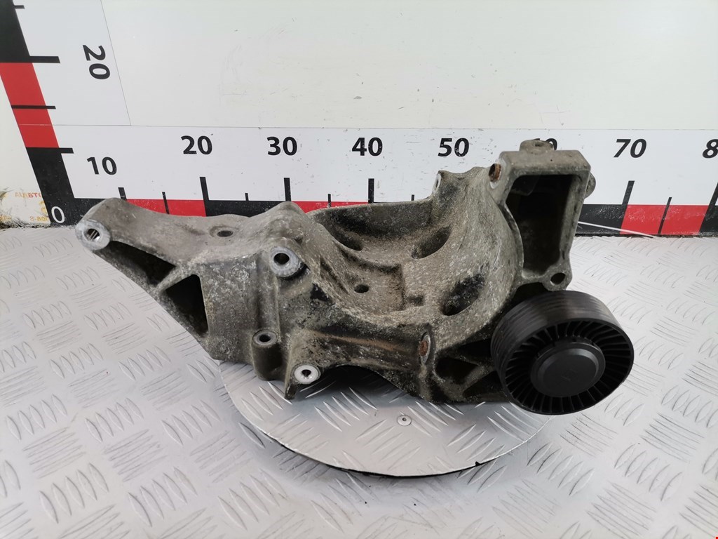 Кронштейн генератора BMW 1er E81\E87 2004-2011